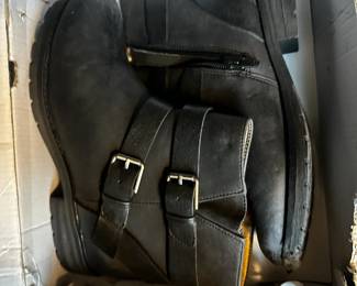 BOOTS BLACK