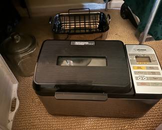 ZOJIRUSHI HOME BAKER VIRTUOSO PLUS BREAD MAKER NEW