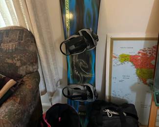 SNOWBOARD