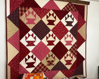 QUILT WALL HANGING