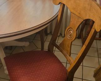 DINING ROOM TABLE CHAIRS