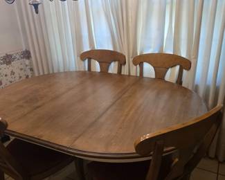 DINGING ROOM TABLE 6 CHAIRS