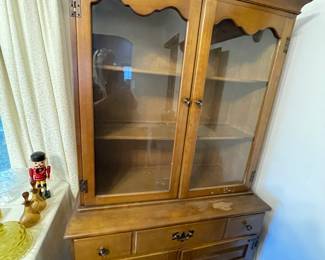 Hutch available for purchase 