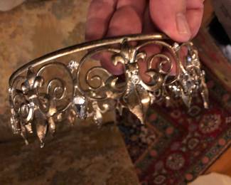 HEAVY METAL ROYAL HEADCROWN WITH LARGE WHITE RHINESTONES ALL VINTAGE AND QUALITY. ALL STONES ARE THERE.