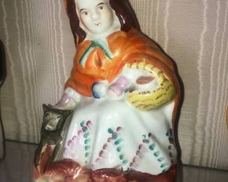 RARE ANTIQUE STAFFORDSHIRE 19TH CENTURY FIGURINE WITH HAND BASKET.