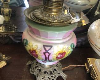 RARE CLOSE UP VIEW OF VICTORIAN ANTIQUE OIL LAMP FROM A VICTORIAN RESIDENCE IN BRUSH PARK DETROIT.