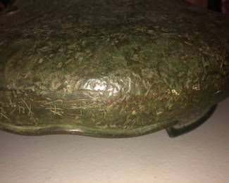 CLOSE UP VIEW OF ARTIST SIGNATURE AT BOTTOM OF BASE CLOSE UP VIEW OF RARE CHINESE MUSEUM QUALITY SOLID BRONZE PALACE URN WITH CARVE CRAPES & FLORAL DESIGNS.  HEIGHT 32" AND VERY HEAVY UB WEIGHT.  SIGNATURE AT BASE. FAMILY ORIGINAL PURCHASED IN CHINA FOR A WEDDING PRESENT IN THE 1890'S. 