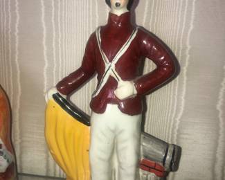 ANTIQUE BRITISH SOLDIER WITH MILITARY HAD FLAG & CANNON.