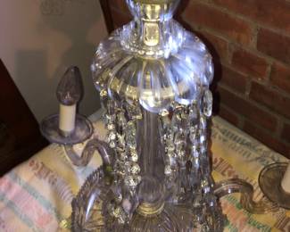 ANTIQUE WATERFORD CRYSTAL CHANDELIER WITH ALL OF THE CRYSTAL PRISMS. THREE LIGHTED ARMS