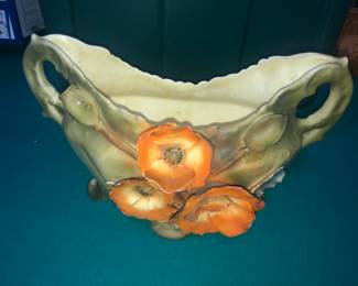 MUSEUM QUALITY ANTIQUE LARGE ROYAL DAY AUSTRIA PORCELAIN FLORAL PETAL DECORATIVE VESSEL.  NO DAMAGE