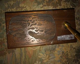 HIGHLY CARVED ROSEWOOD PEN HOLDER WOODEN BAS WITH CARVED TREE. 