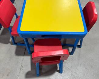 cute small childs playroom table 