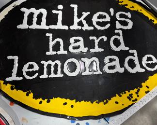 Mikes Hard lemonade 