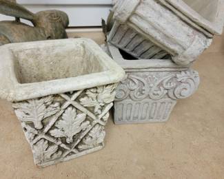 These are tabletop size (so yes, you can lift them!)