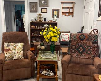 ROCKING LAZY BOY RECLINERS