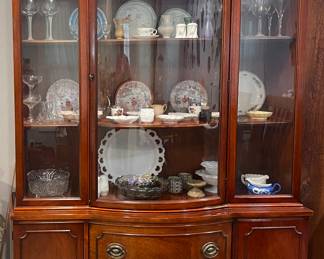 DREXEL CHINA CABINET