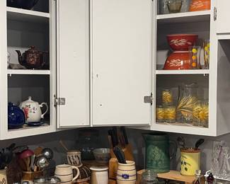 PYREX, TEA POTS, POTTERY