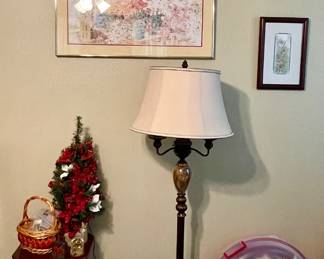 MORE FRAMED PRINTS, FLOOR LAMP