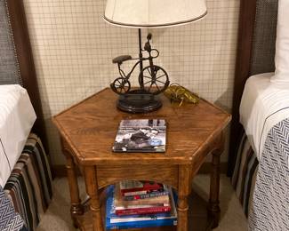 Hexagon 2-tier table