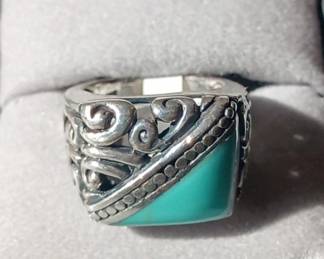 925 Sterling silver and turquoise ring.