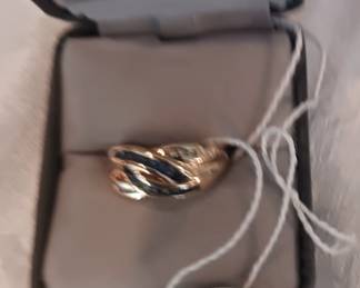 10k gold, diamonds and Sapphires ring. Size 6.5