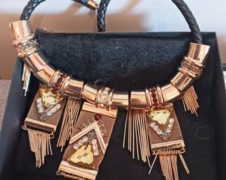Ethnic style necklace