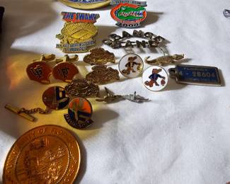 Vintage Gator Memorabilia 
