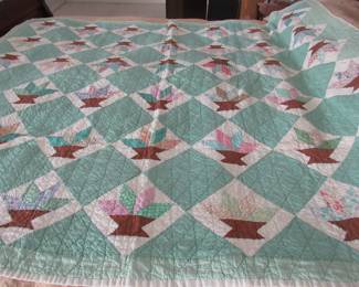 Hand quilted quilt