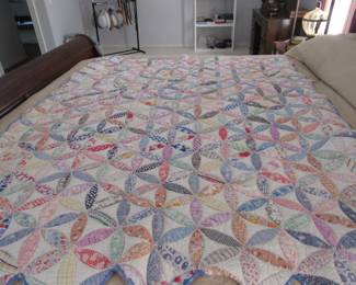 Hand quilted quilt