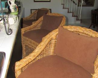 3 wicker bar stools