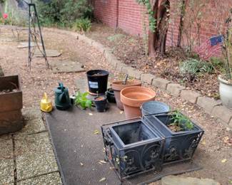 planters, pots, garden items