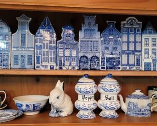 Delft Houses, Dedham Pottery, Spode miniatures