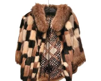 Vintage 1970s fur cape in amazing condition