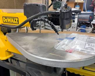 DeWalt scroll saw