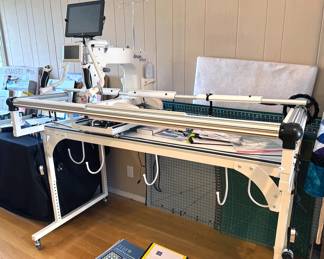 Brother Long Arm Dream Quilter 15 with Dream Fabric Frame Table + digital tablet