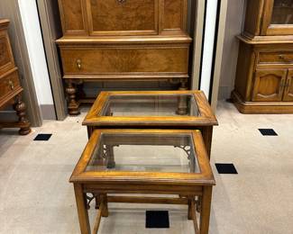 Oak nesting glass tables