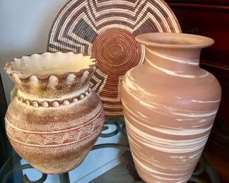 Decorative pottery 