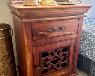 MIni wood side table