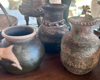 Decorative pots 