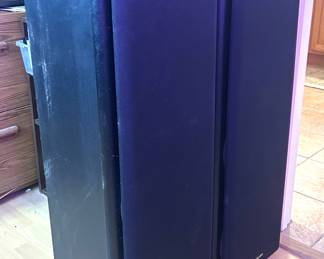 Sound system speakers 