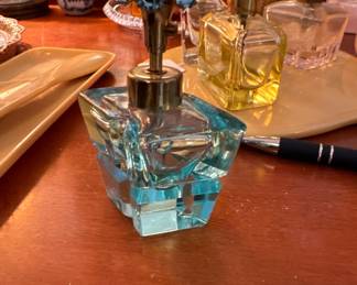 Perfume bottle