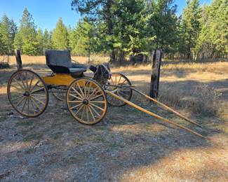 4 wheel buggy excellent condition $2,000 available now