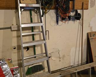 2 Ladders - Extension Cords