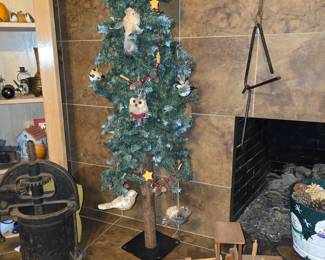 Christmas Tree - Old Toys