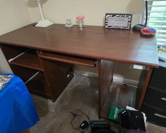 Simple Desk that is very useful!