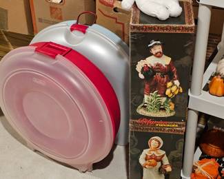 More Holiday Items in Garage