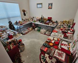 Christmas Room with lots of Vintage Items