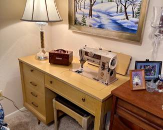 Singer Sewing Machine with Cabinet
