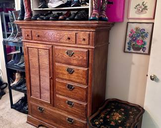 Boots and Shoes - Mostly Size 9 Ladies 