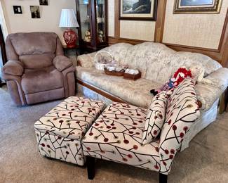 Chair with Ottoman 
